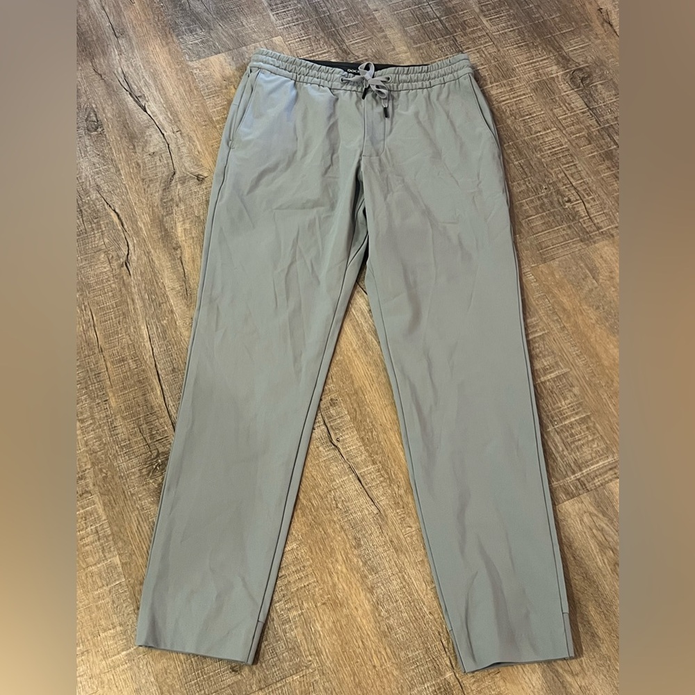 Dockers go Men's m Gray Joggers pants